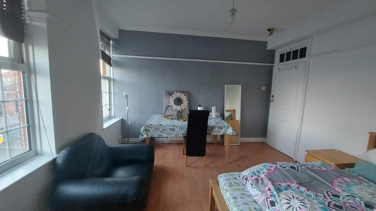 London Edgware Station Apartment Εξωτερικό φωτογραφία